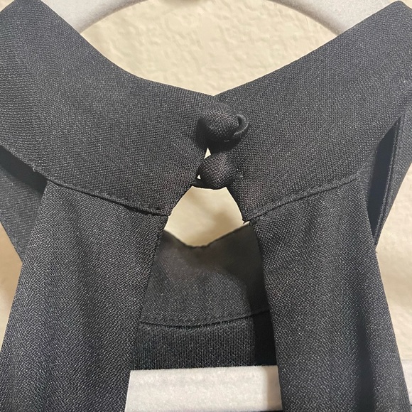 Lulu’s black halter dress - Picture 4 of 5